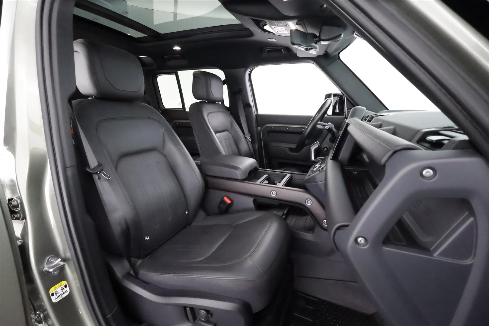LAND ROVER DEFENDER 2023