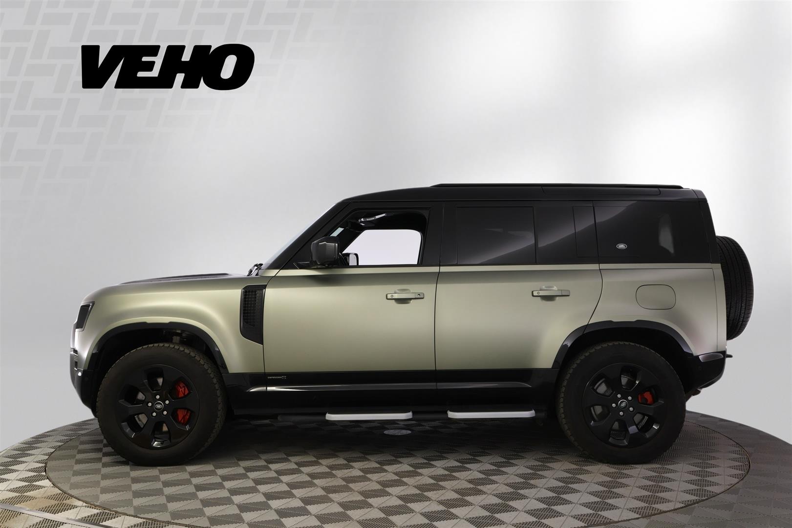 LAND ROVER DEFENDER 2023