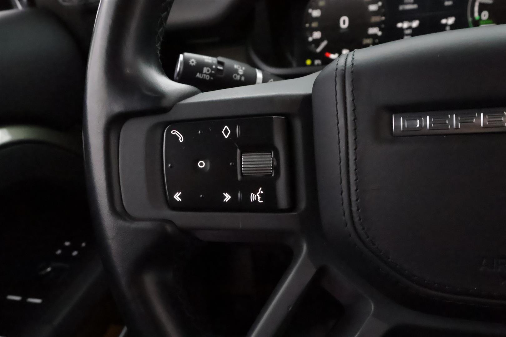 LAND ROVER DEFENDER 2023