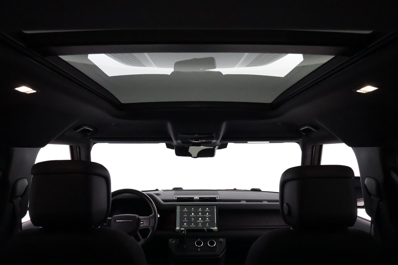 LAND ROVER DEFENDER 2023