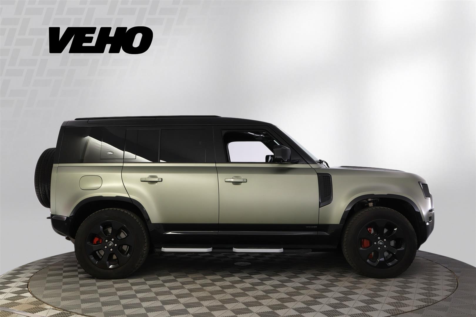 LAND ROVER DEFENDER 2023