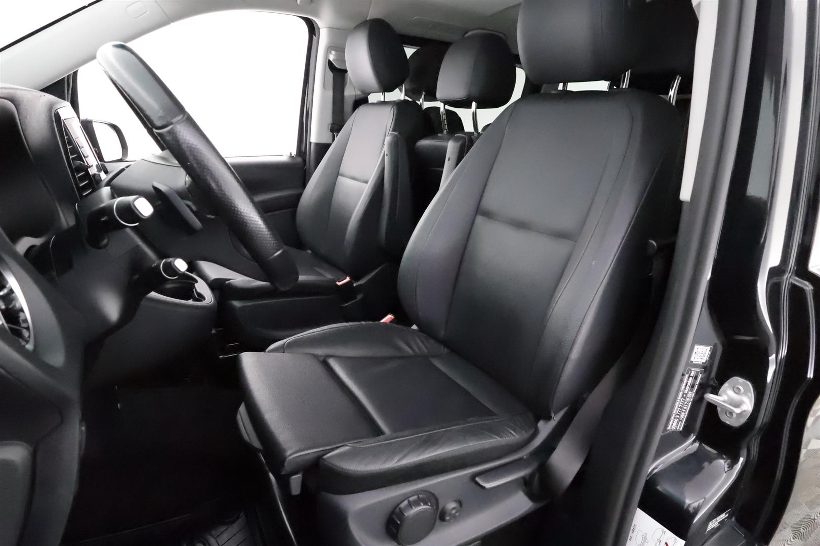 Mercedes-Benz Vito 2023