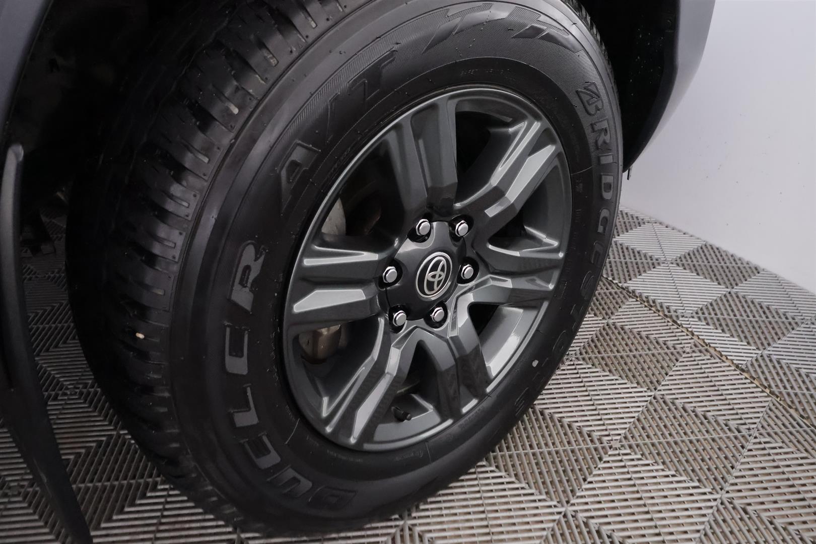 Toyota Hilux 2023
