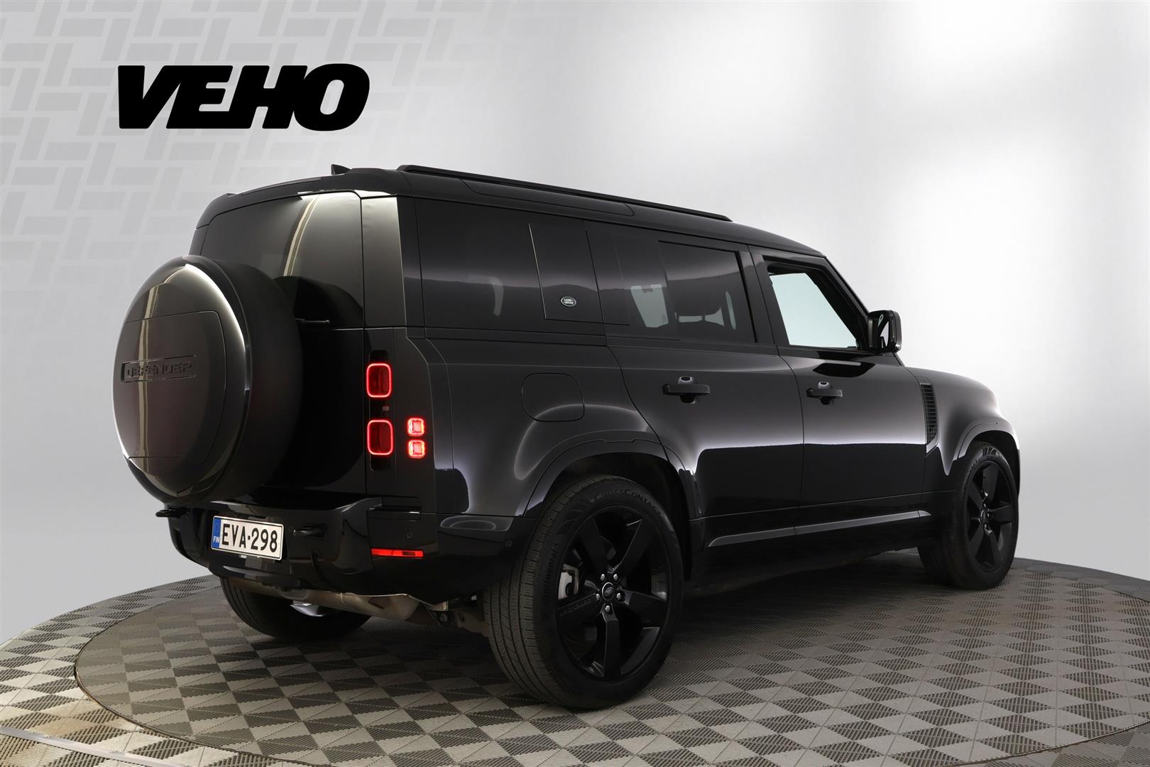 Land Rover Defender 2024