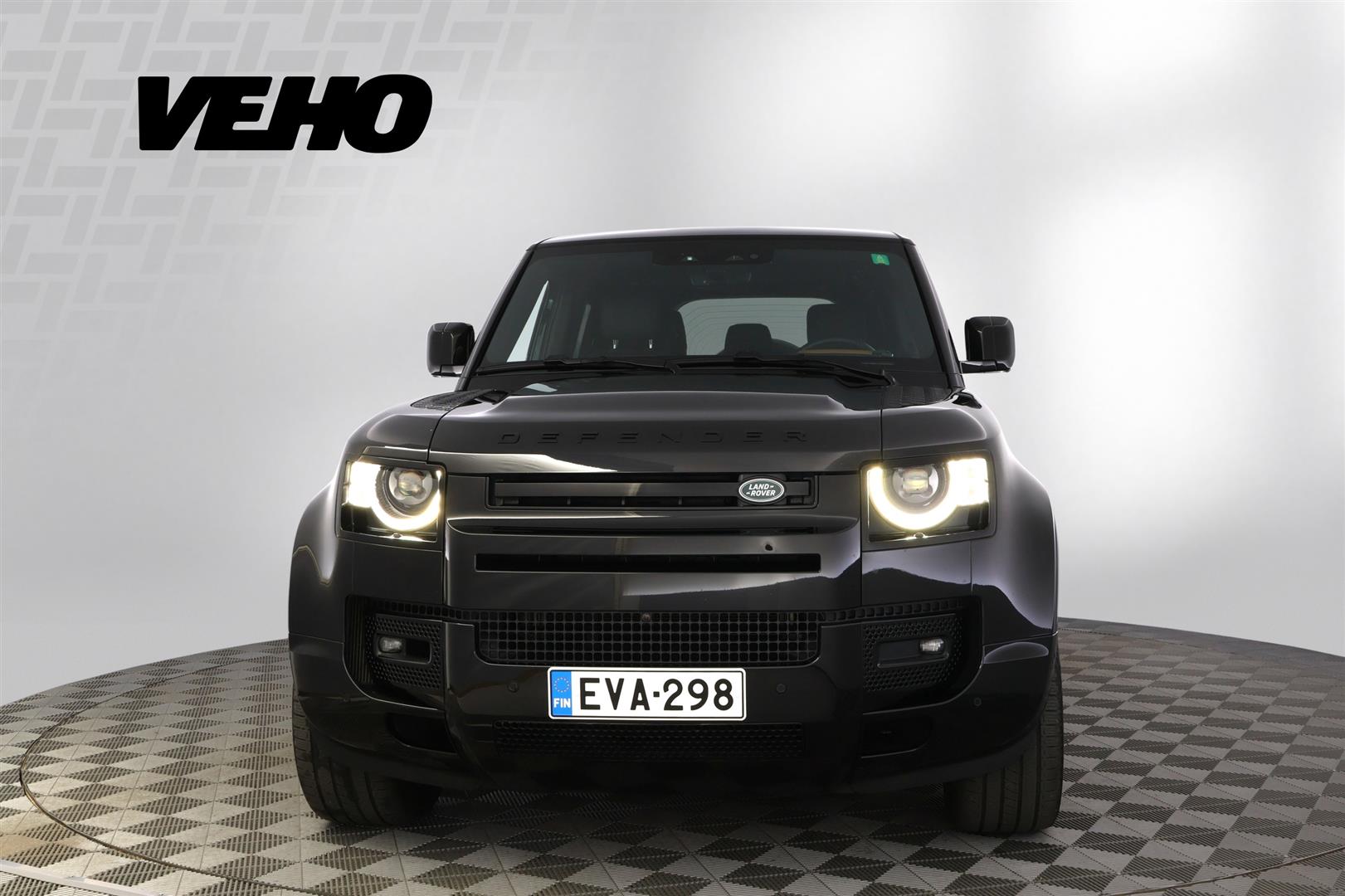 Land Rover Defender 2024