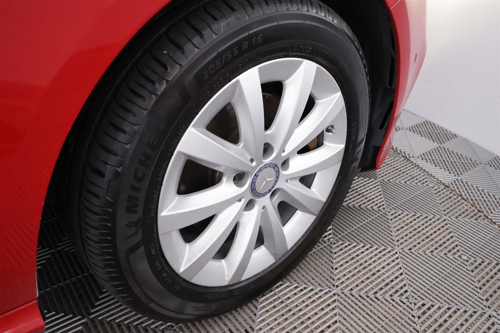 Mercedes-Benz A 2016