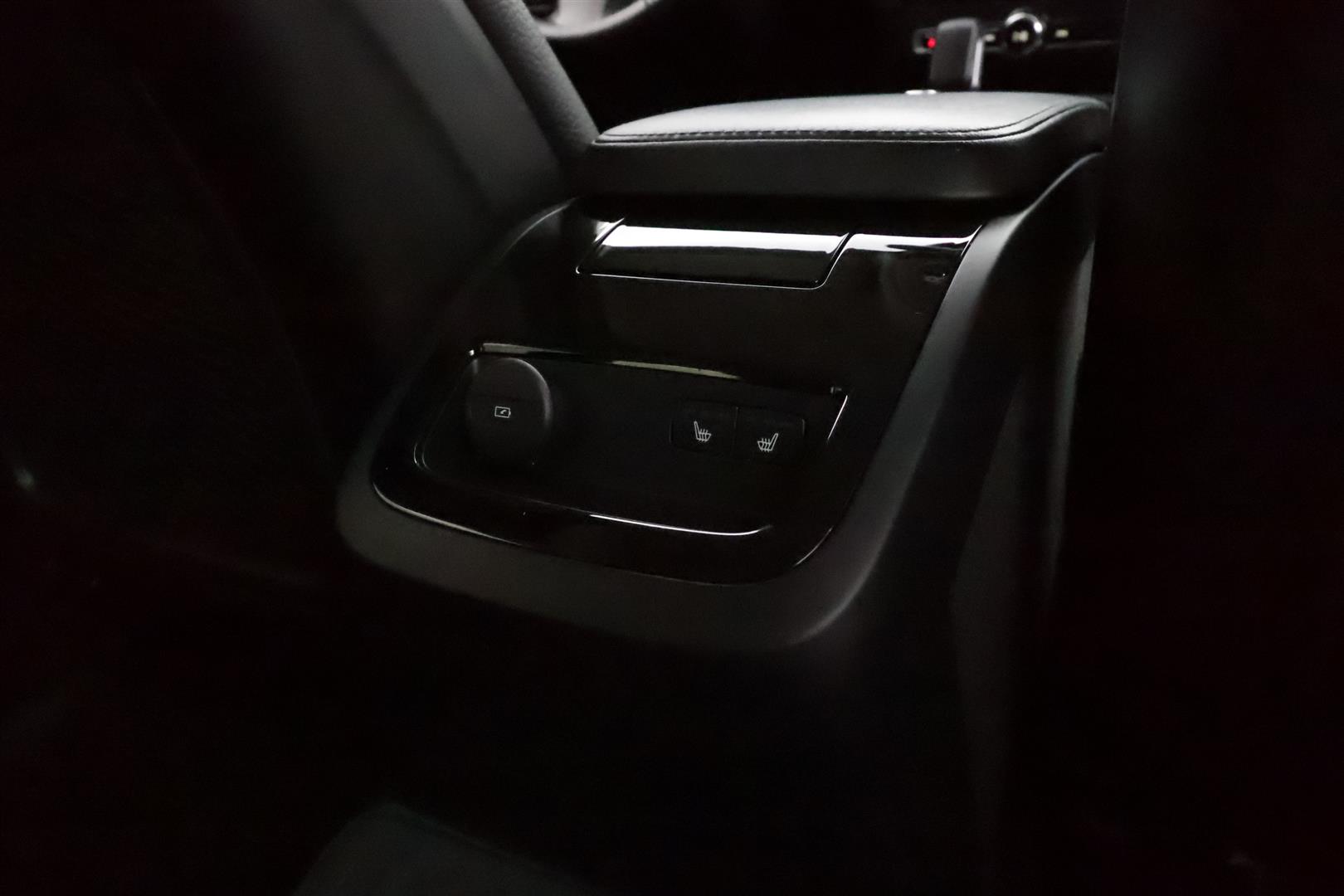Volvo V60 2024