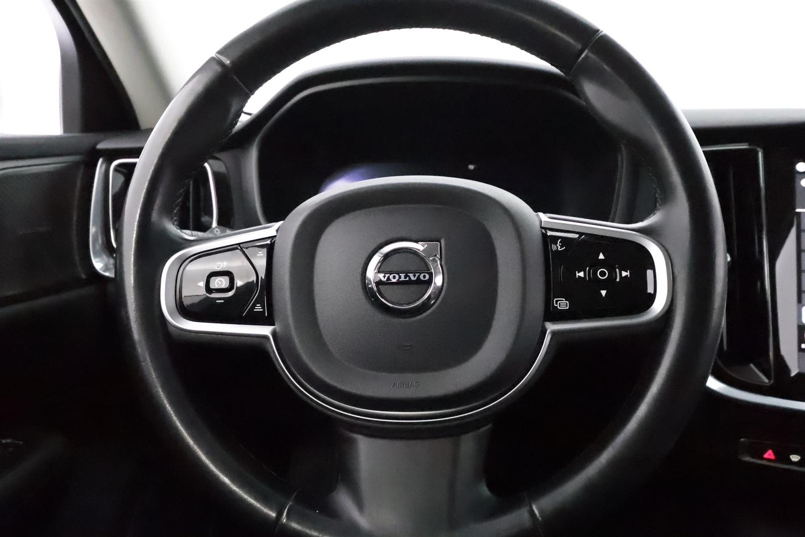 Volvo V60 2024