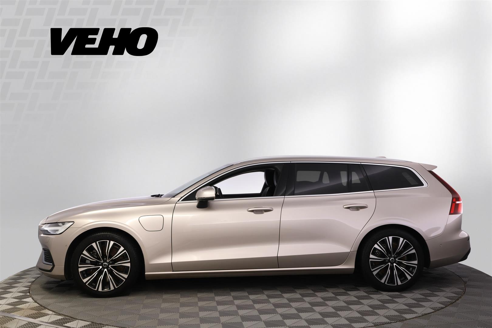 Volvo V60 2024