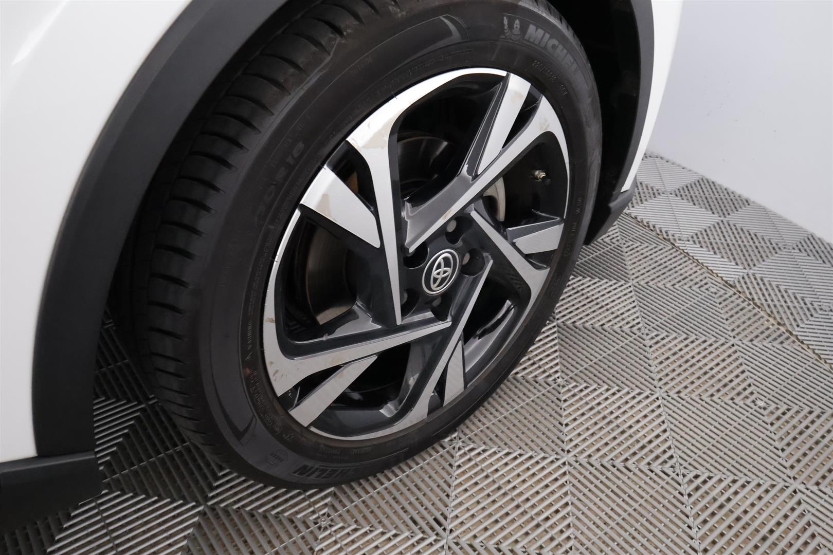 Toyota C-HR 2024