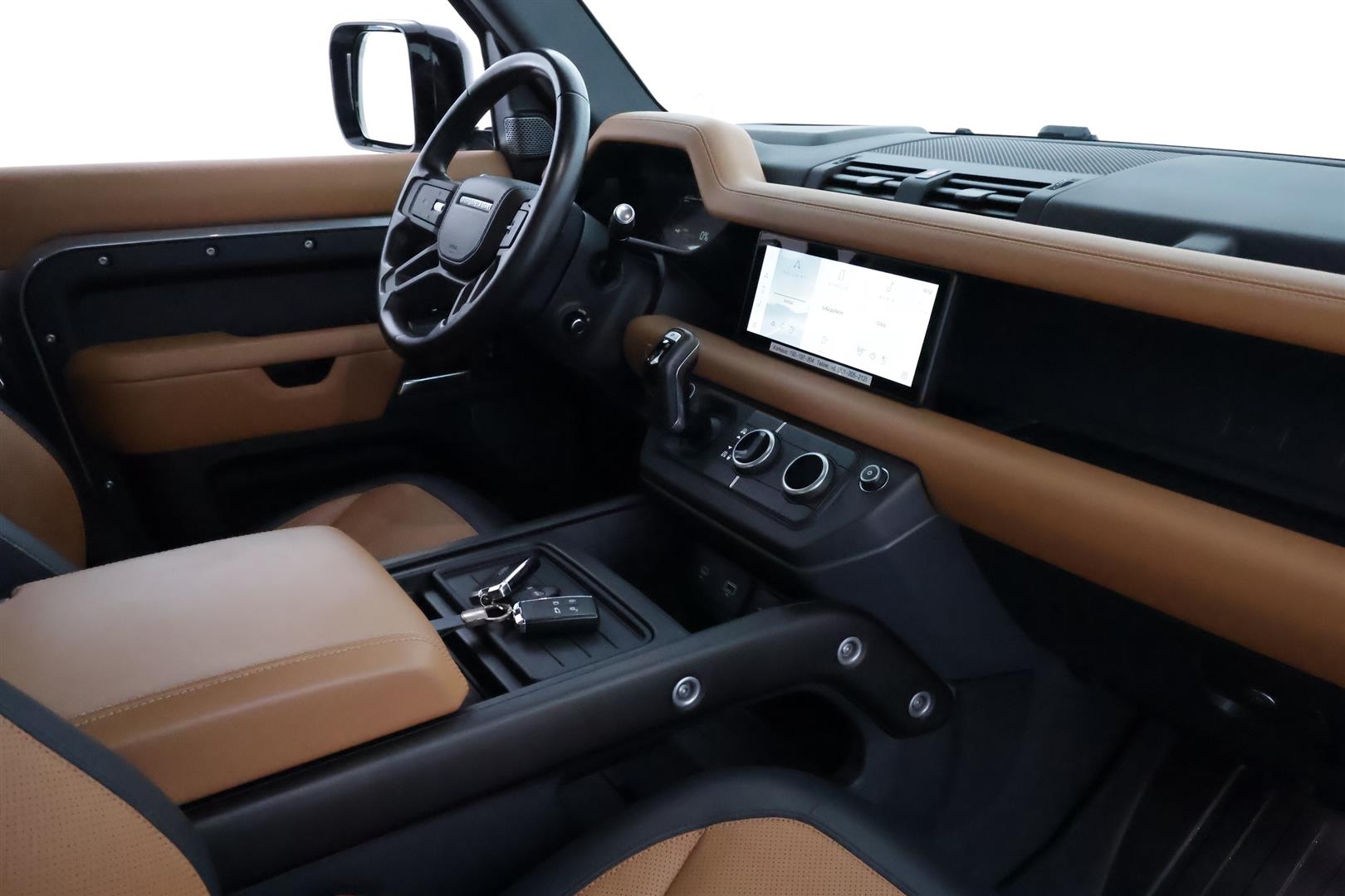 Land Rover Defender 2022