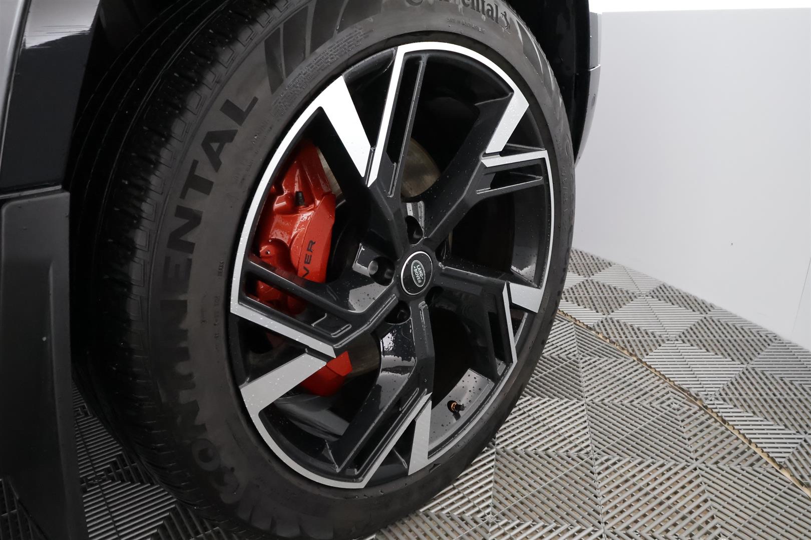 Land Rover Defender 2022