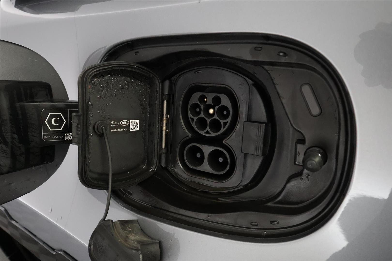 Land Rover Defender 2022