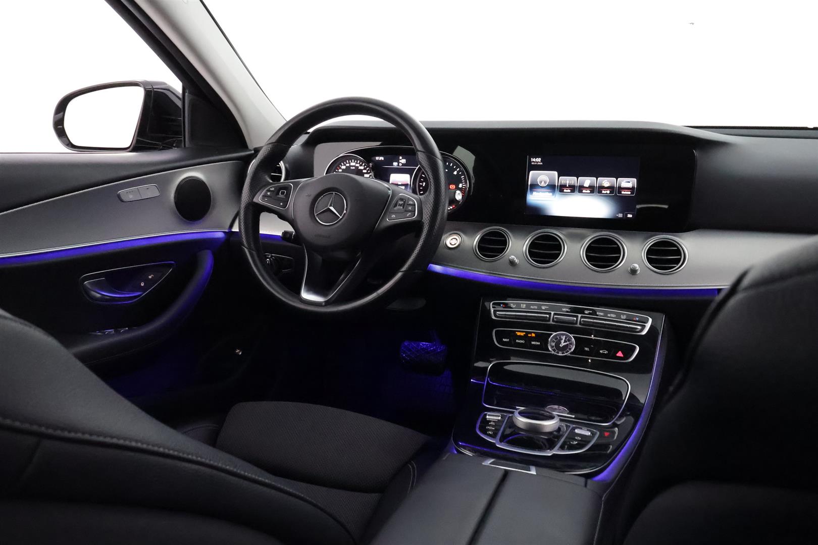 MERCEDES-BENZ E 2017