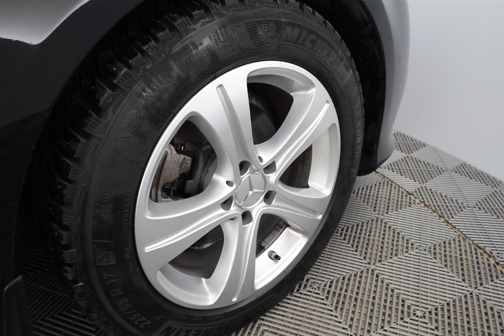 MERCEDES-BENZ E 2017