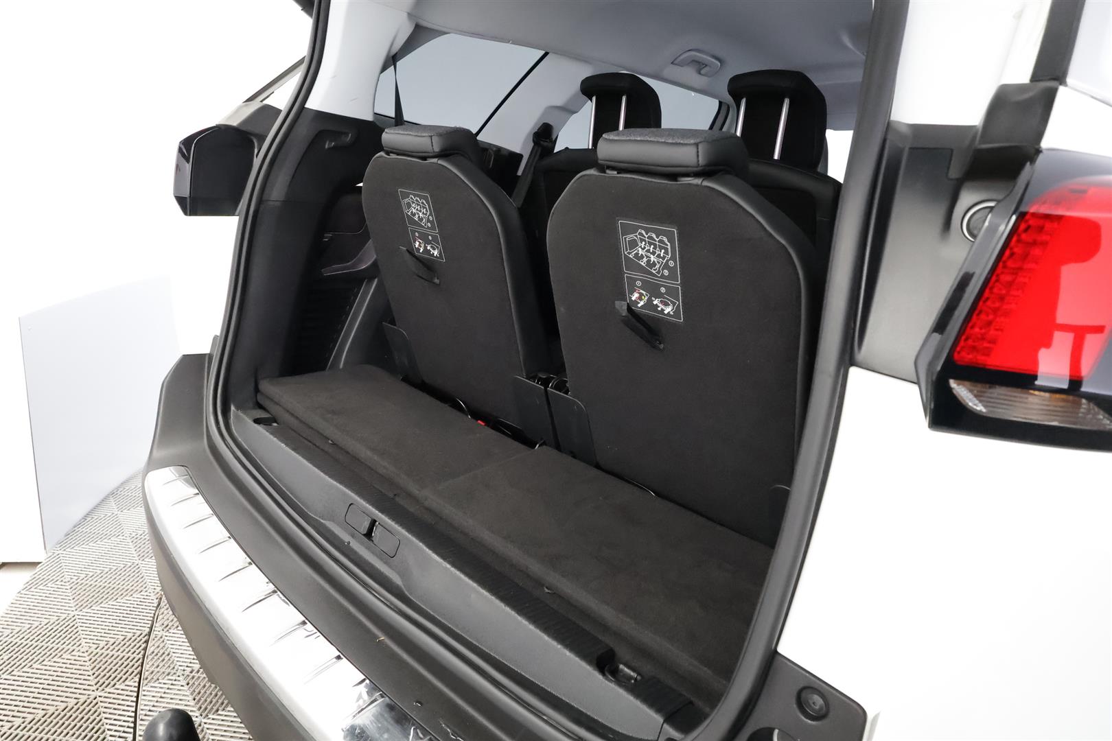 Peugeot 5008 2020
