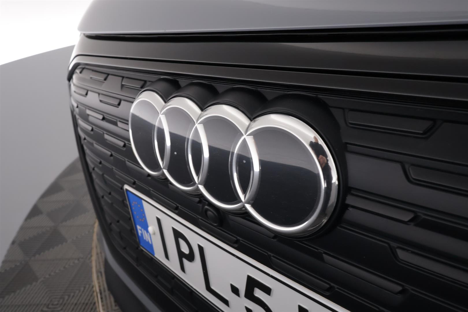 Audi Q4 e-tron 2021