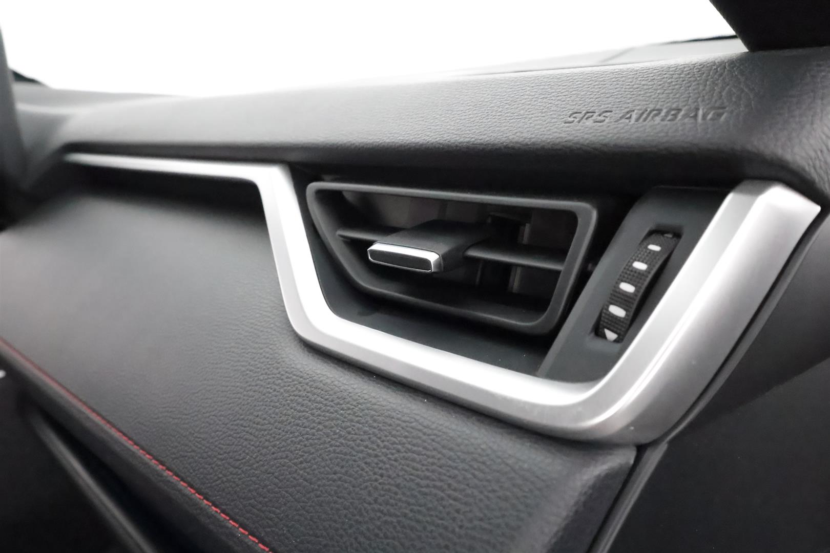 Toyota RAV4 Plug-in 2023