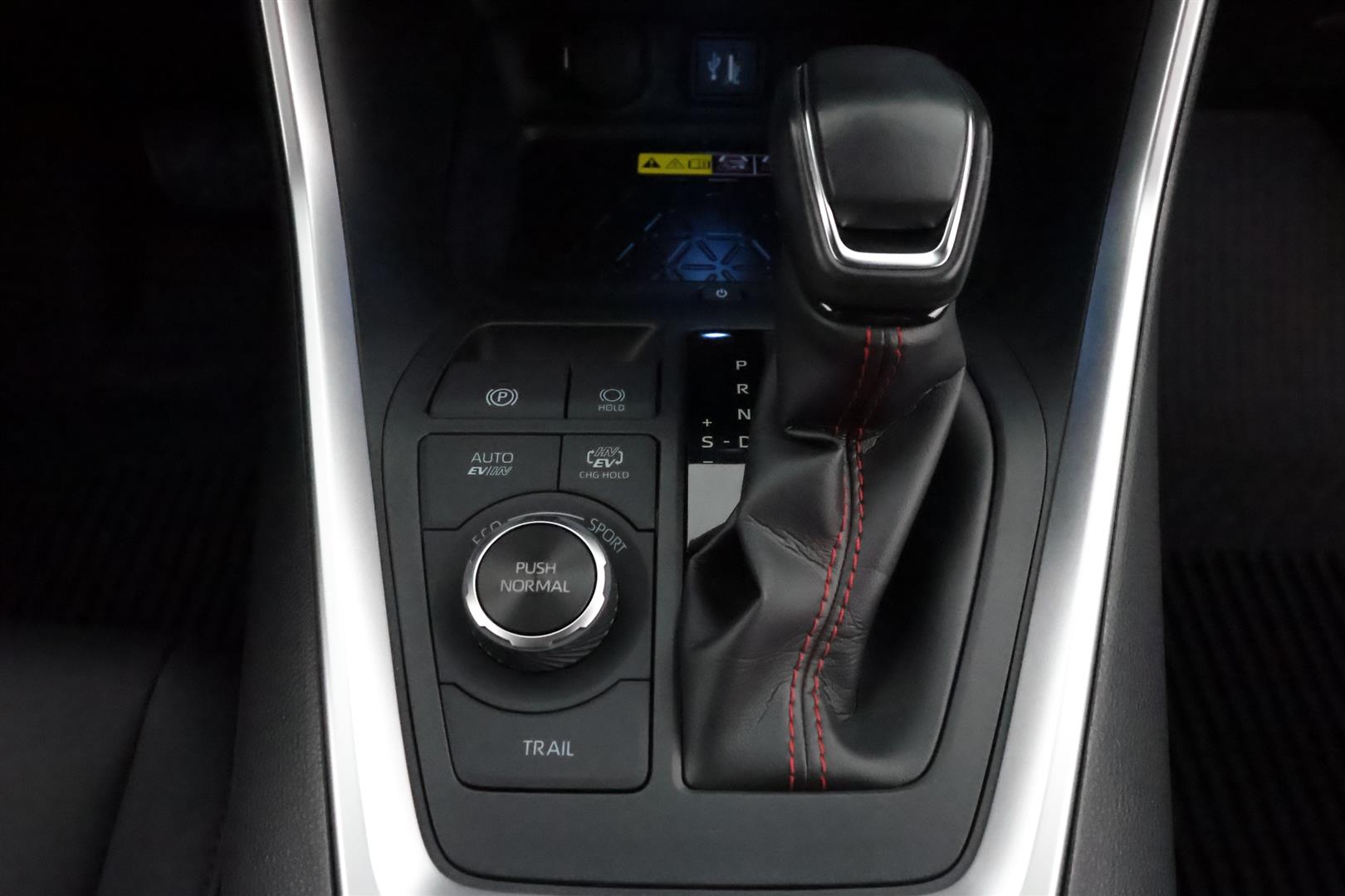 Toyota RAV4 Plug-in 2023