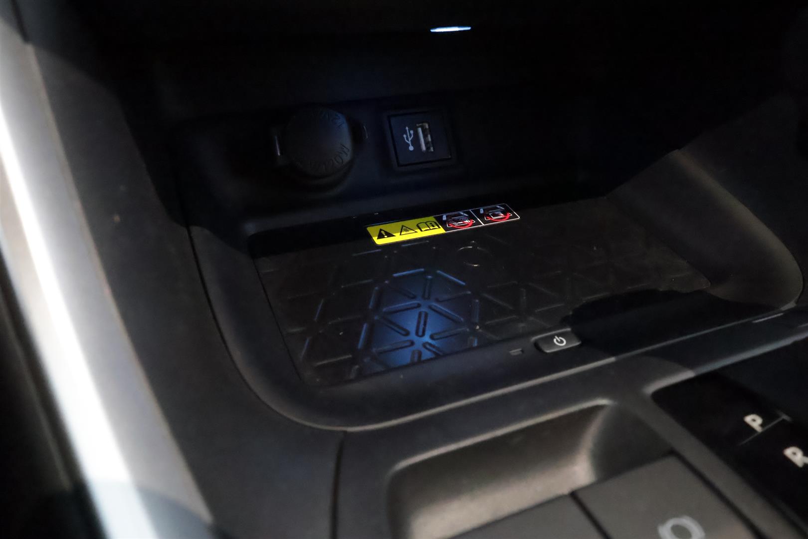 Toyota RAV4 Plug-in 2023