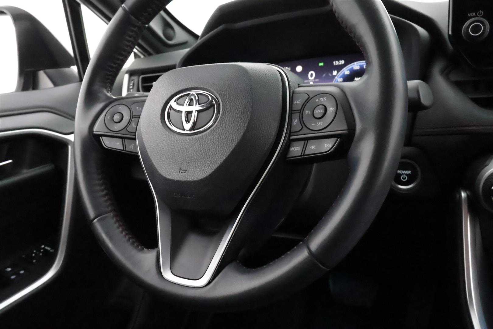 Toyota RAV4 Plug-in 2023