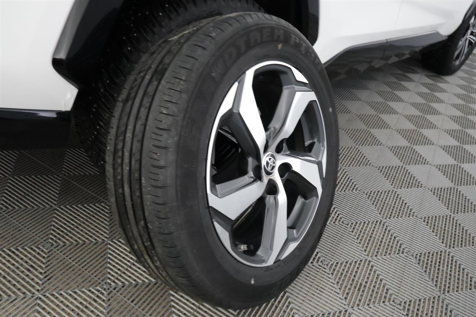 Toyota RAV4 Plug-in 2023