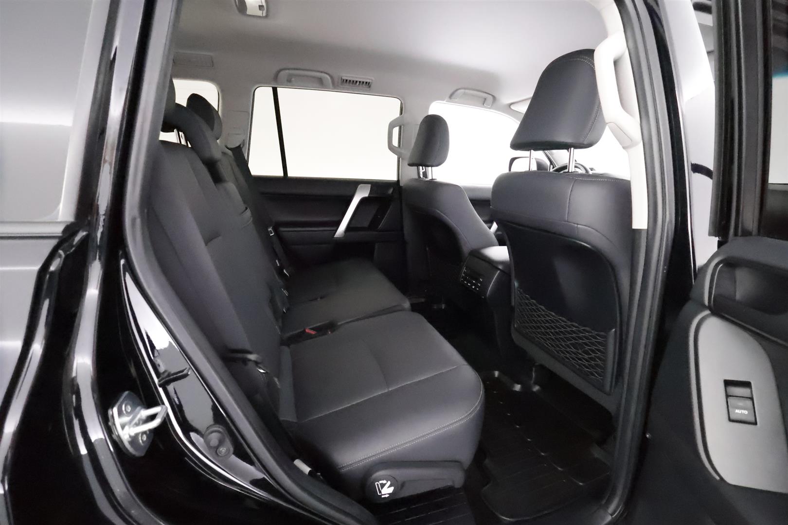 Toyota Land Cruiser 2018