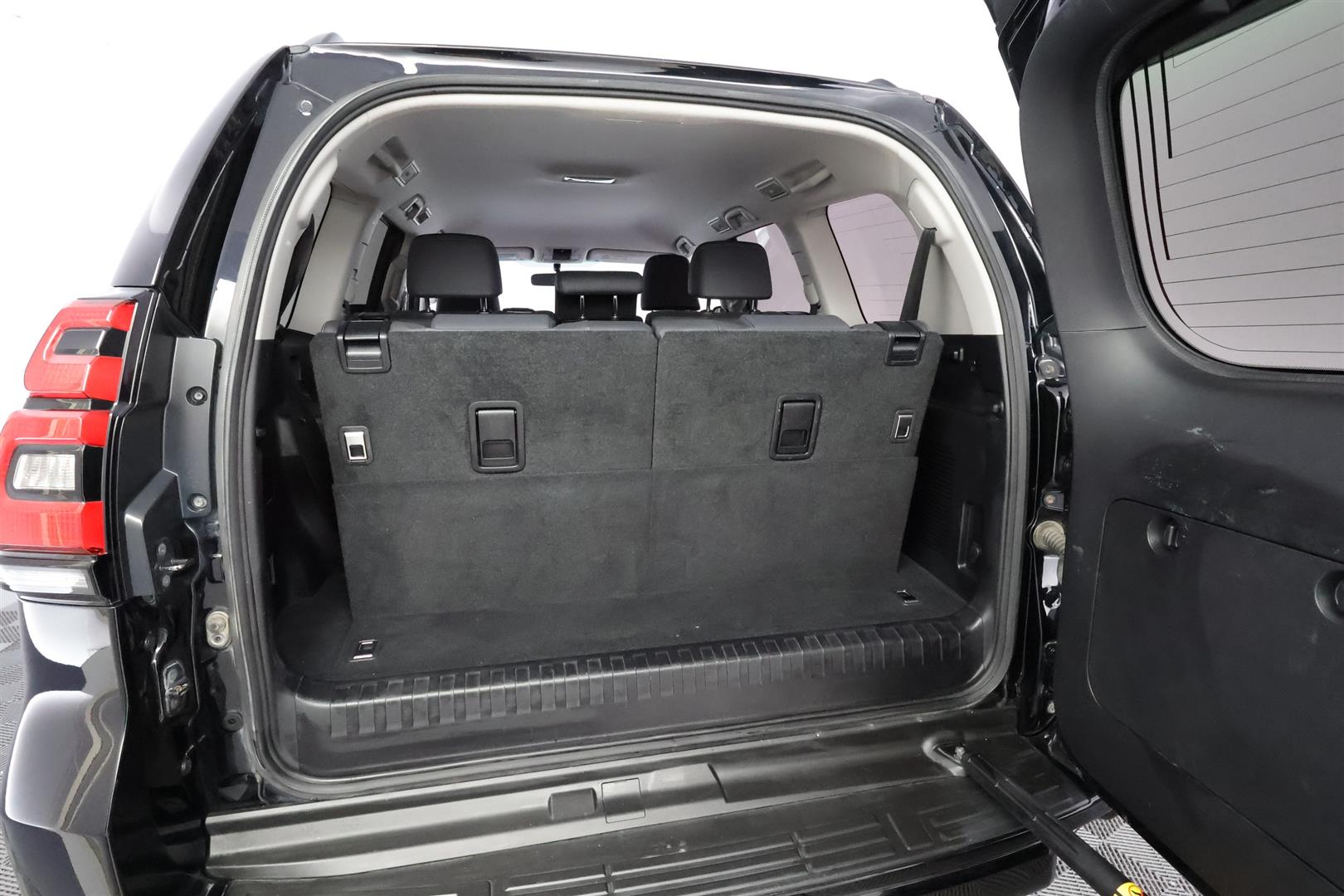 Toyota Land Cruiser 2018