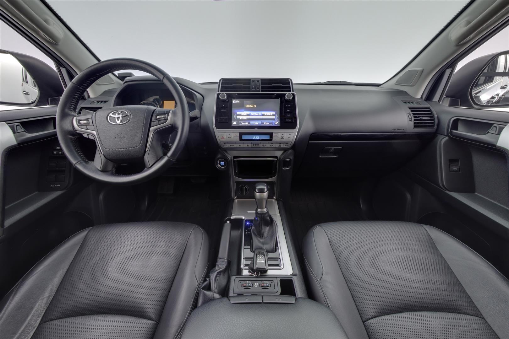 Toyota Land Cruiser 2018