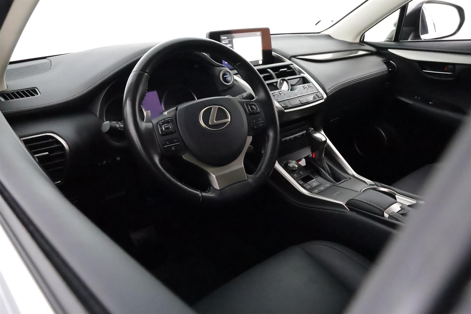 Lexus NX 2020