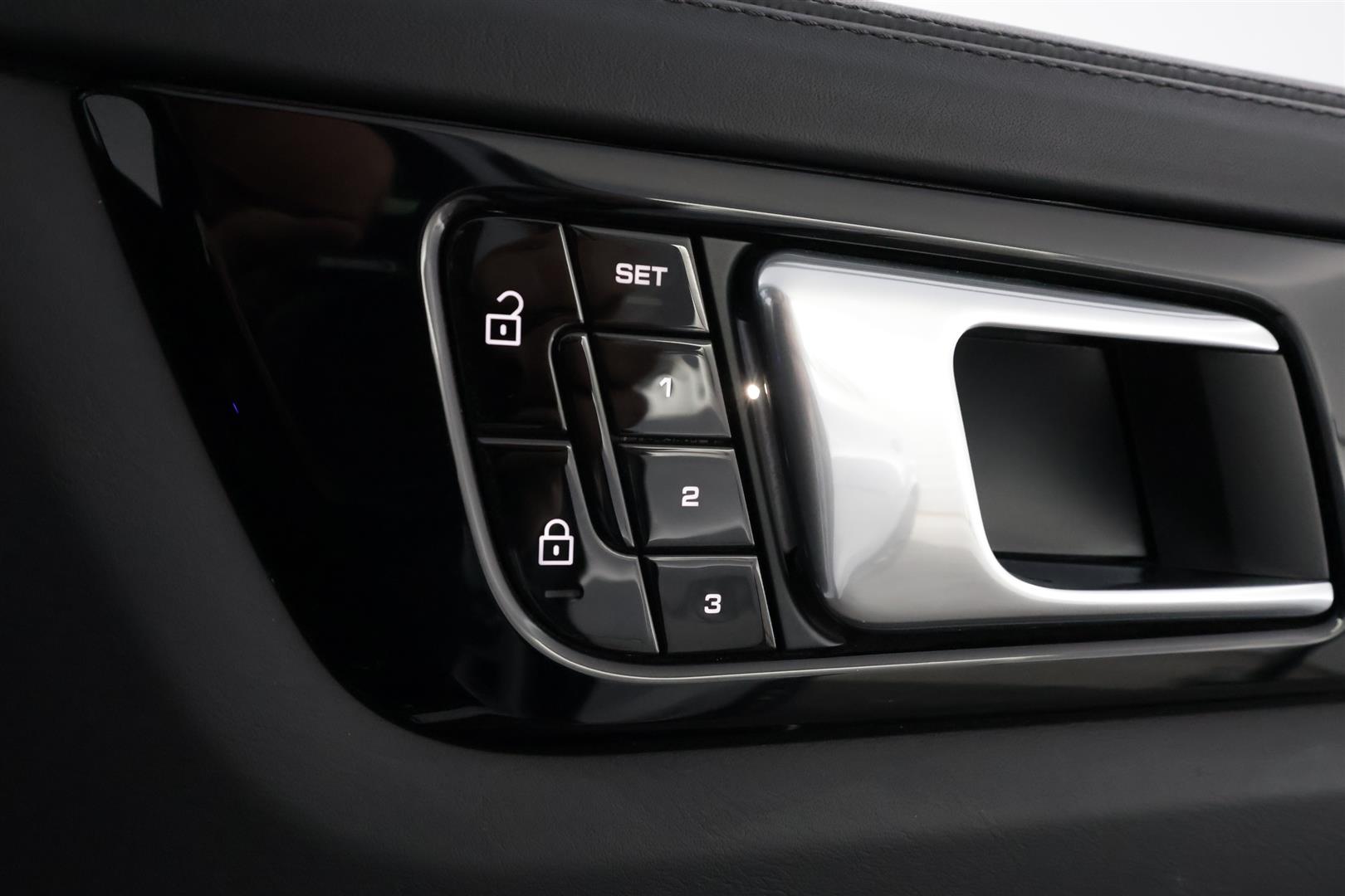 Porsche Cayenne 2019