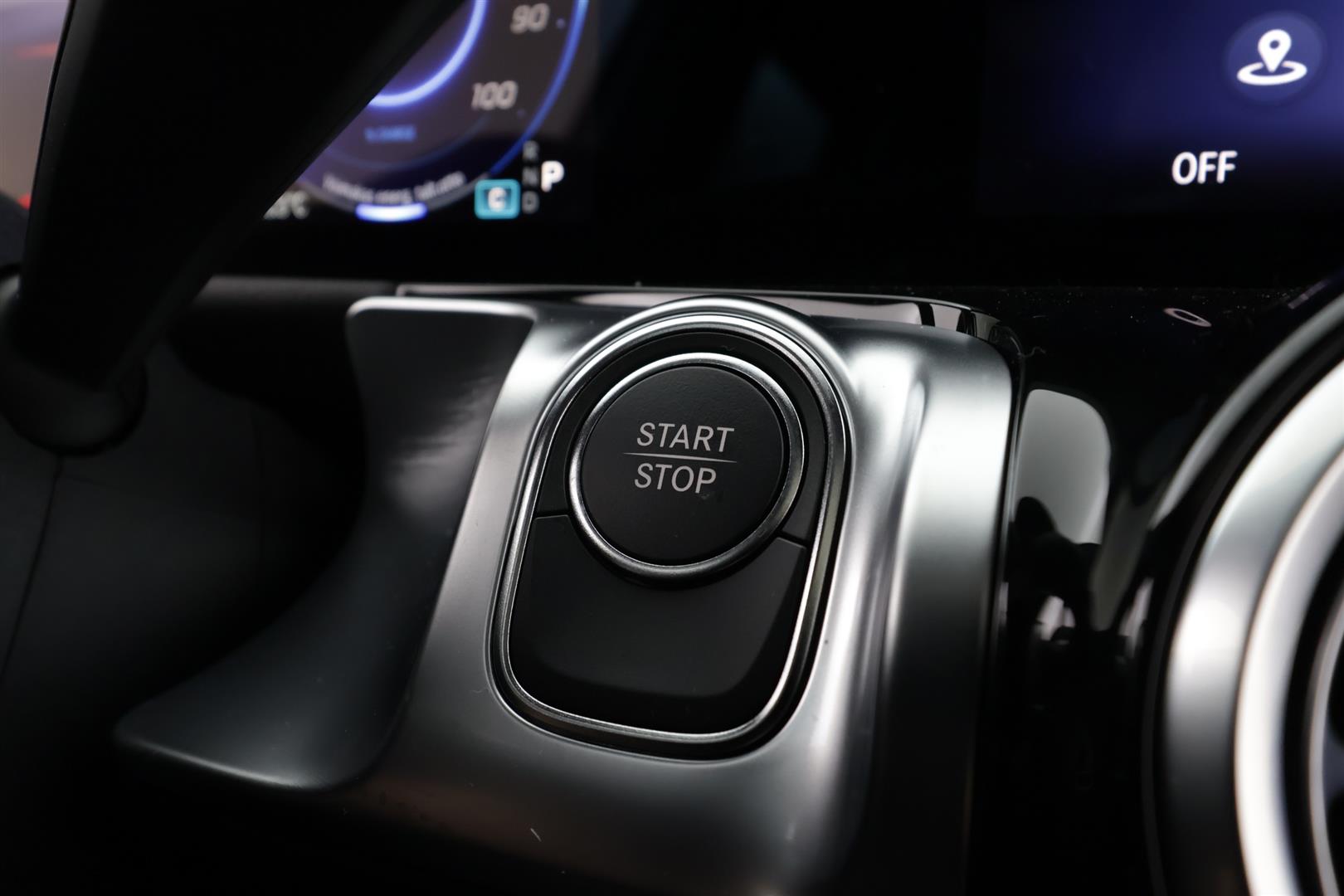 Mercedes-Benz EQB 2025