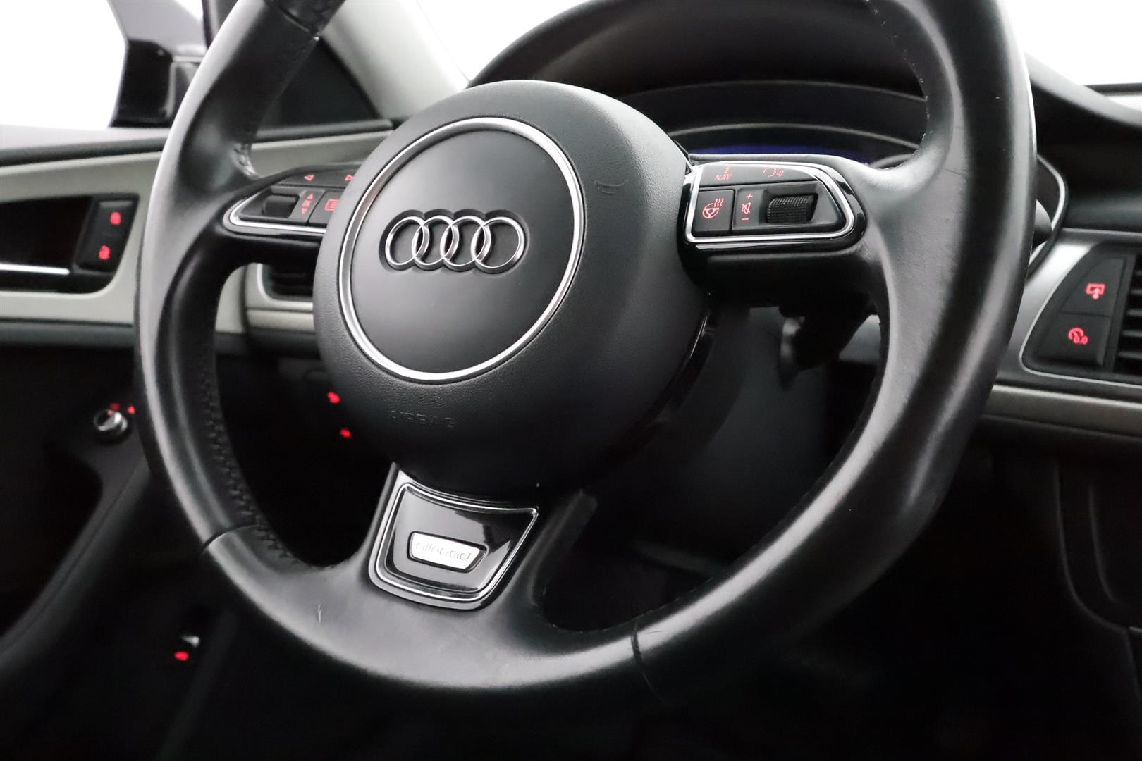 Audi A6 allroad quattro 2016