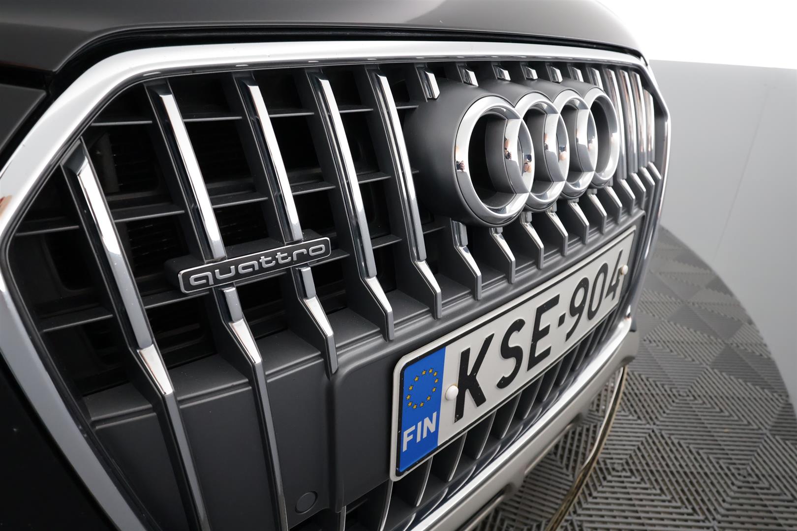 Audi A6 allroad quattro 2016