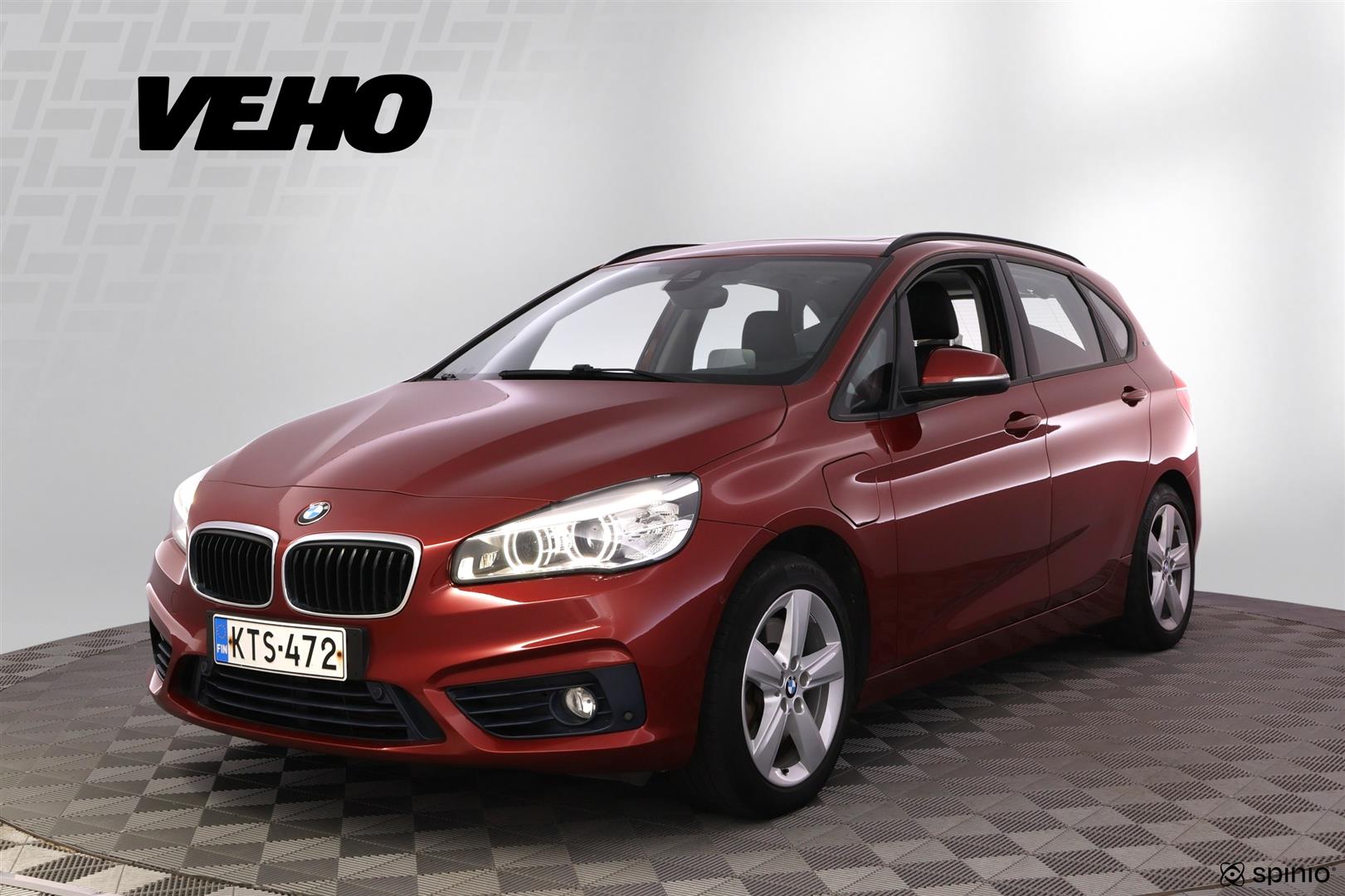 BMW 225 2016