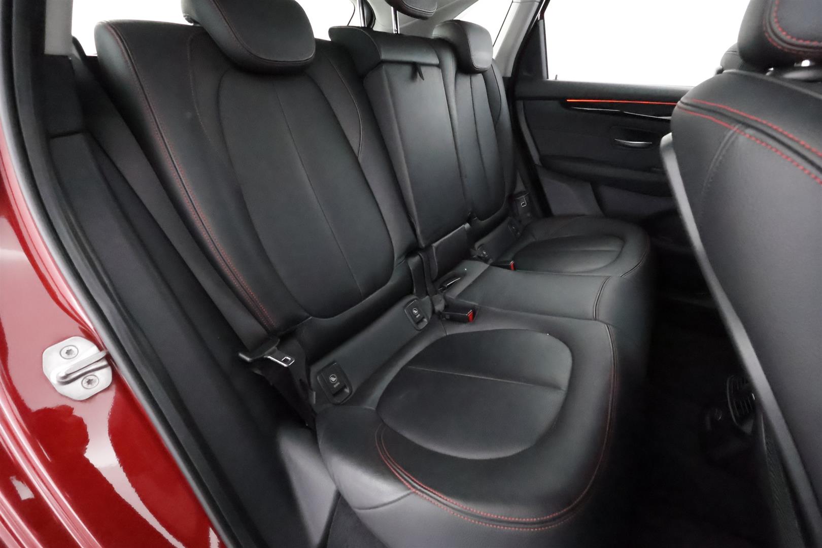 BMW 225 2016