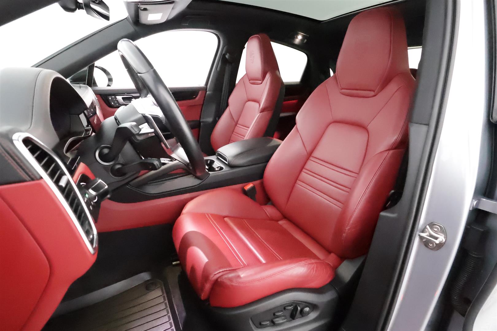 Porsche Cayenne 2023