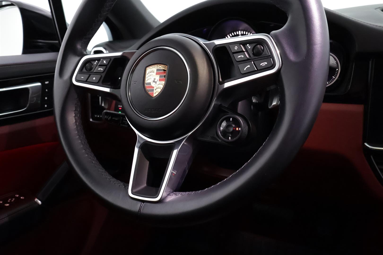 Porsche Cayenne 2023