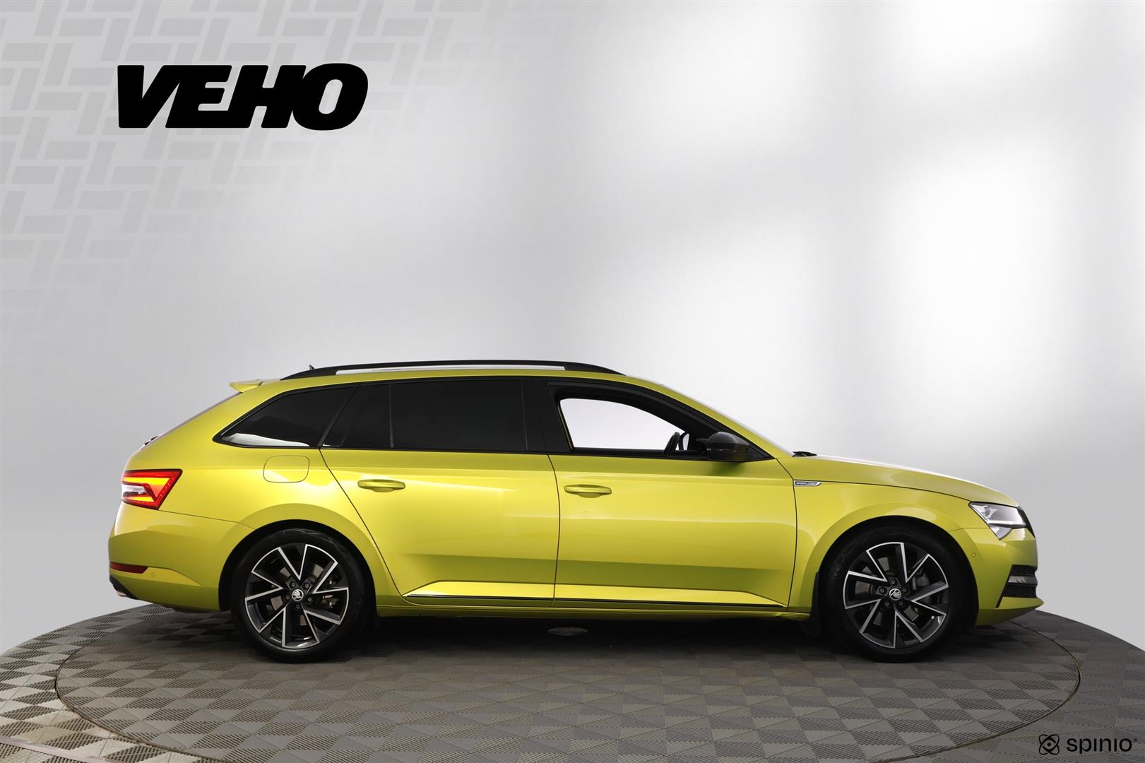 SKODA Superb 2024