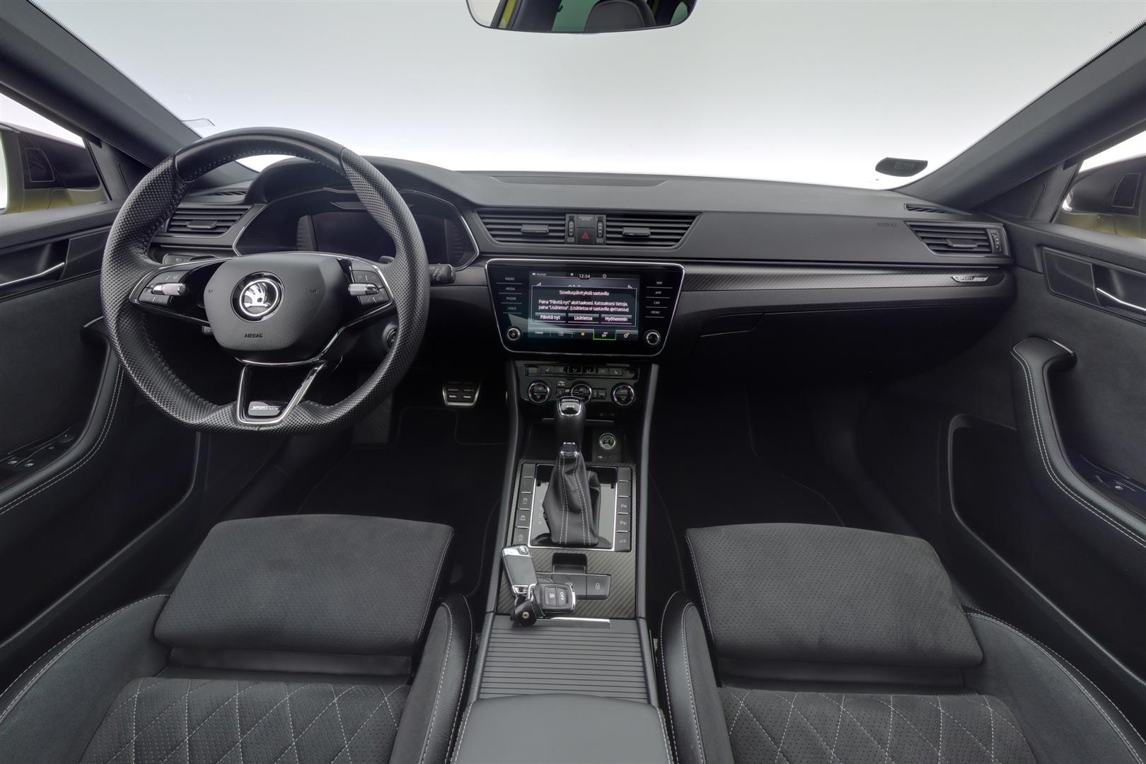 SKODA Superb 2024