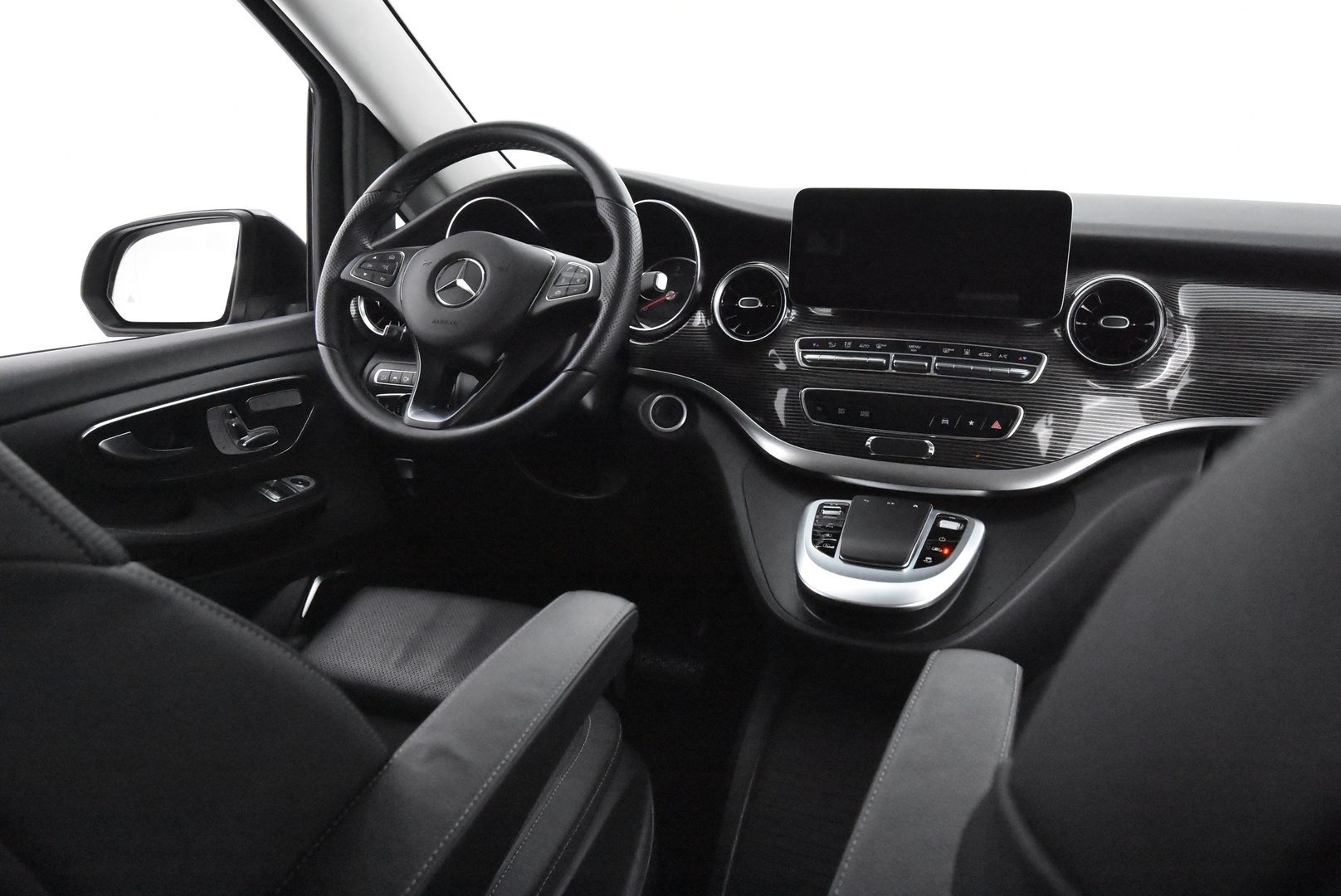 MERCEDES-BENZ V 2022