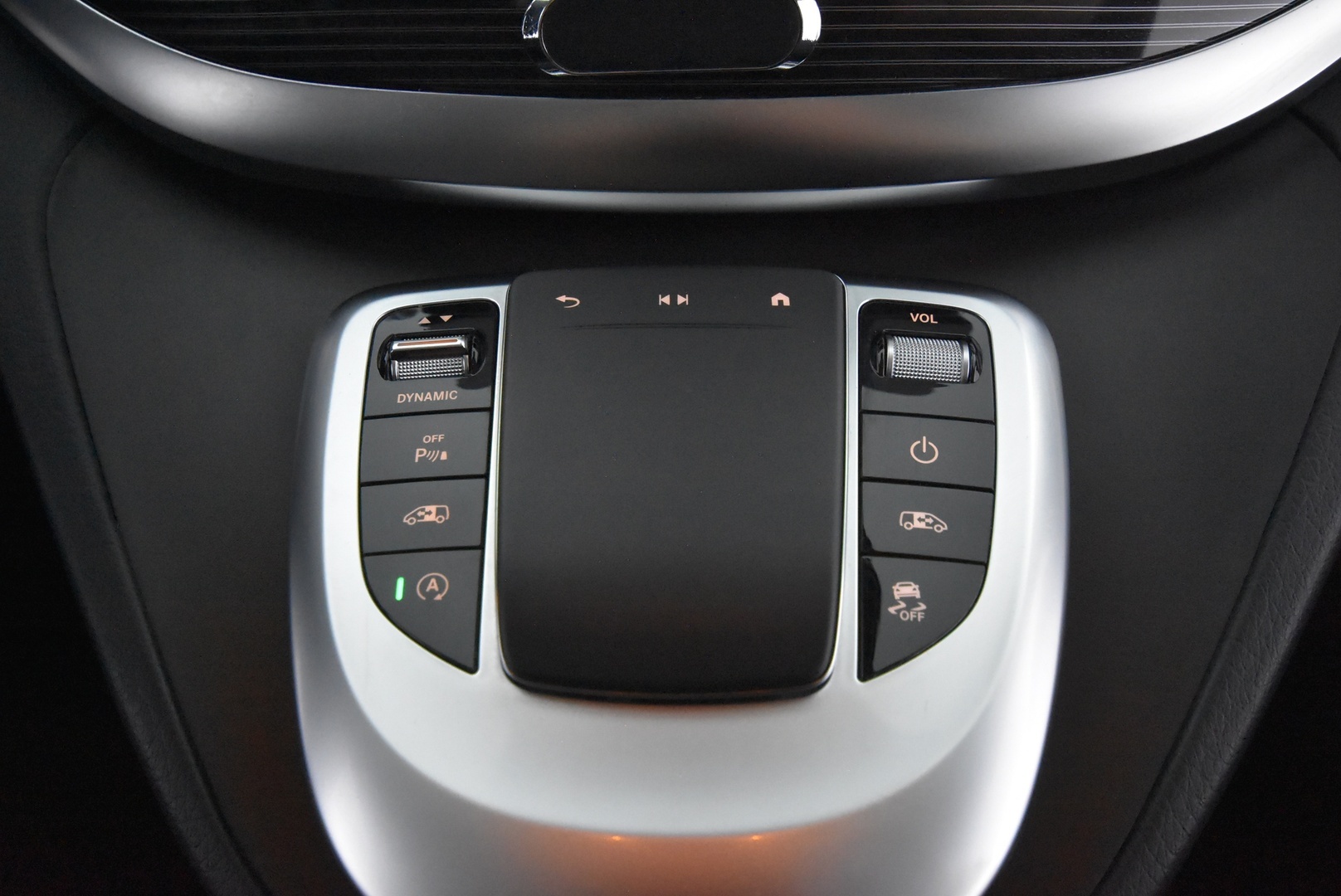 MERCEDES-BENZ V 2022