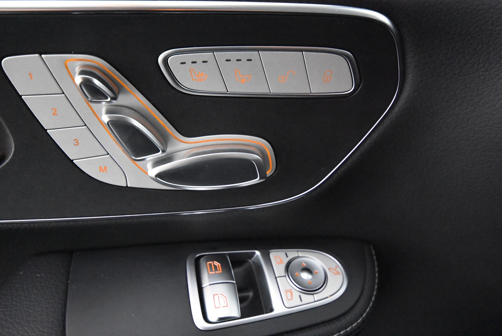 MERCEDES-BENZ V 2022