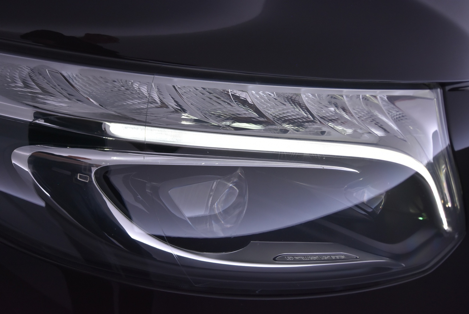 MERCEDES-BENZ V 2022