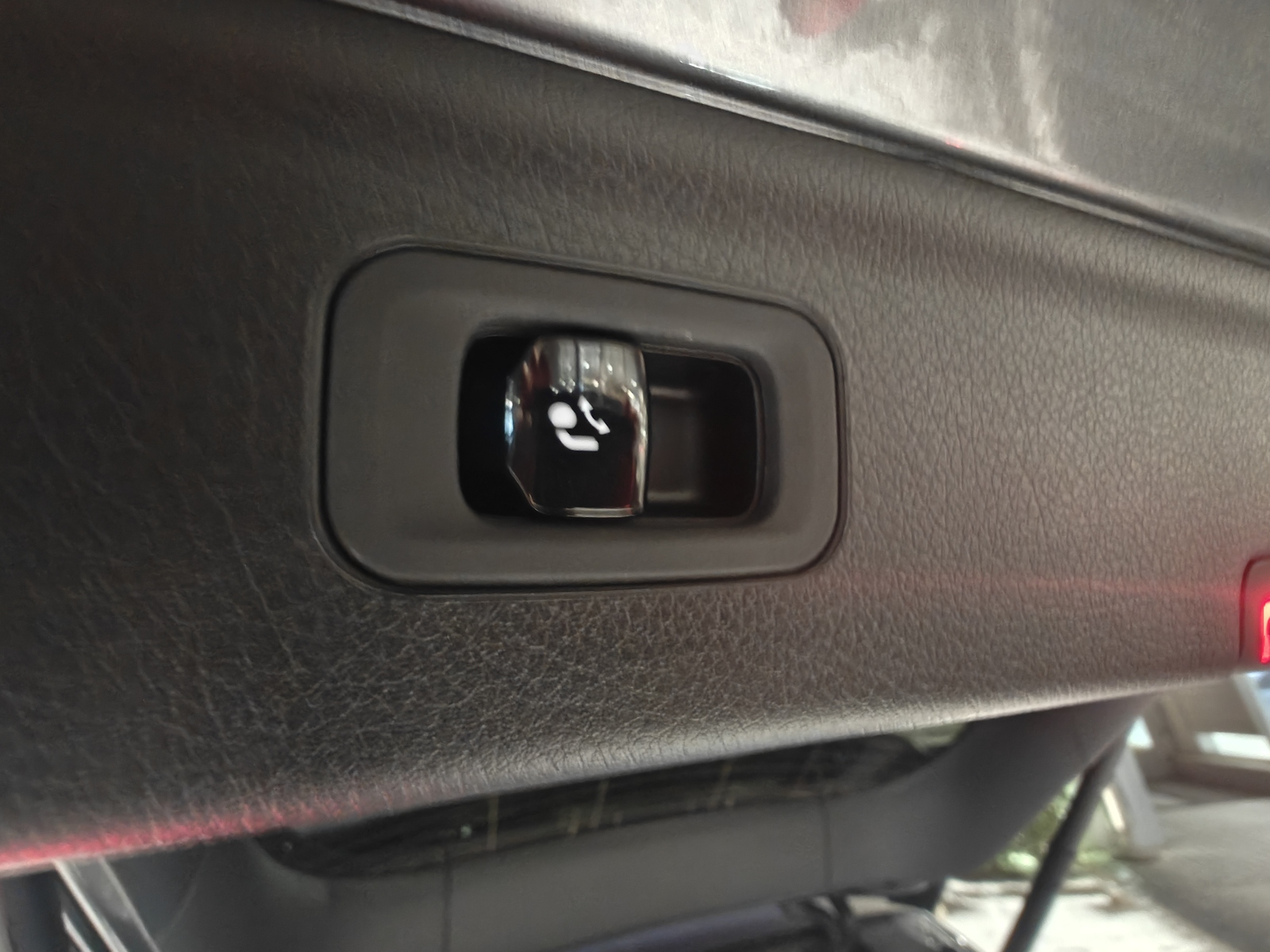 Mercedes-Benz EQE SUV 2023