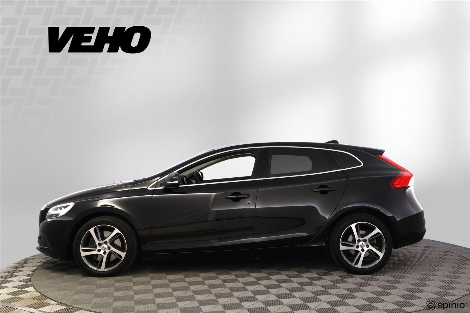 Volvo V40 2017