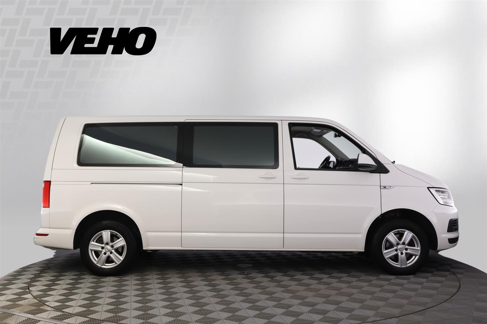Volkswagen Caravelle 2018