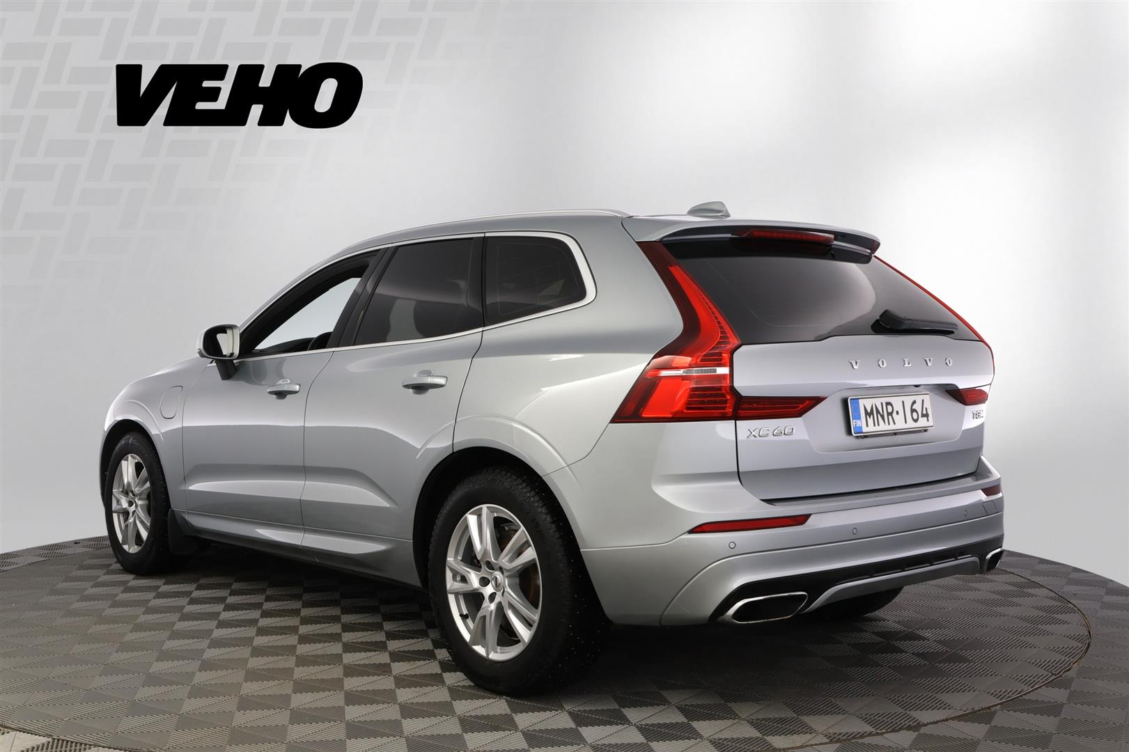 VOLVO XC60 2018