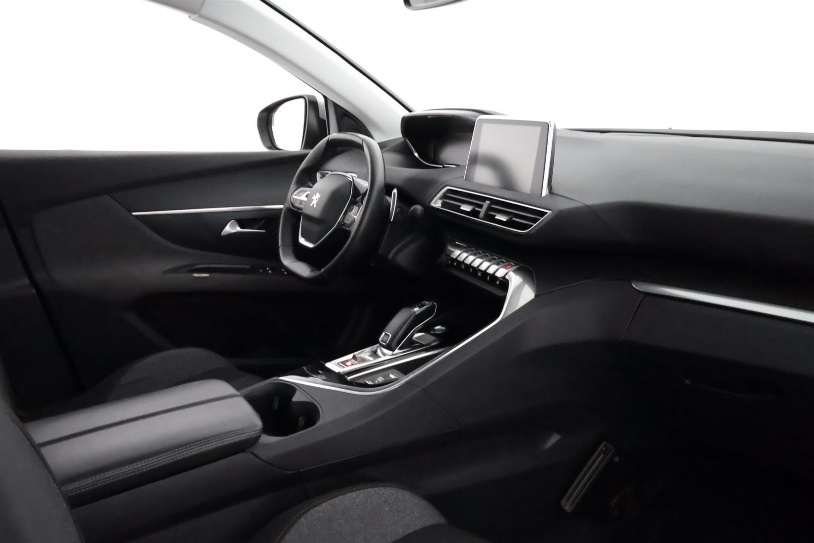 Peugeot 5008 2021
