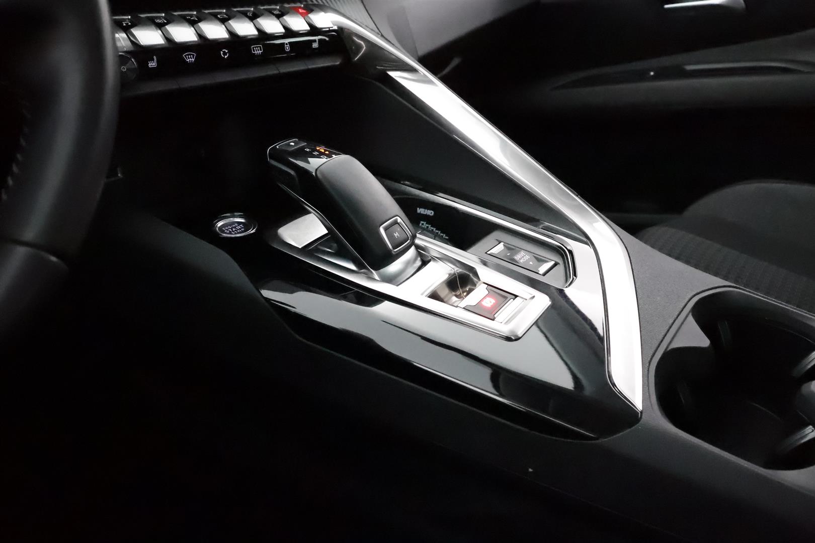 Peugeot 5008 2021